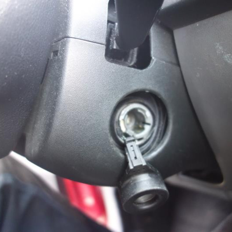 Ceinture arriere gauche SEAT CORDOBA 2 Photo n°9