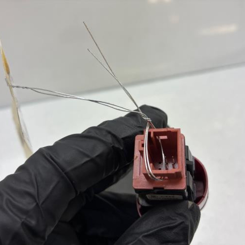 Bouton de warning PEUGEOT EXPERT 2 Photo n°2