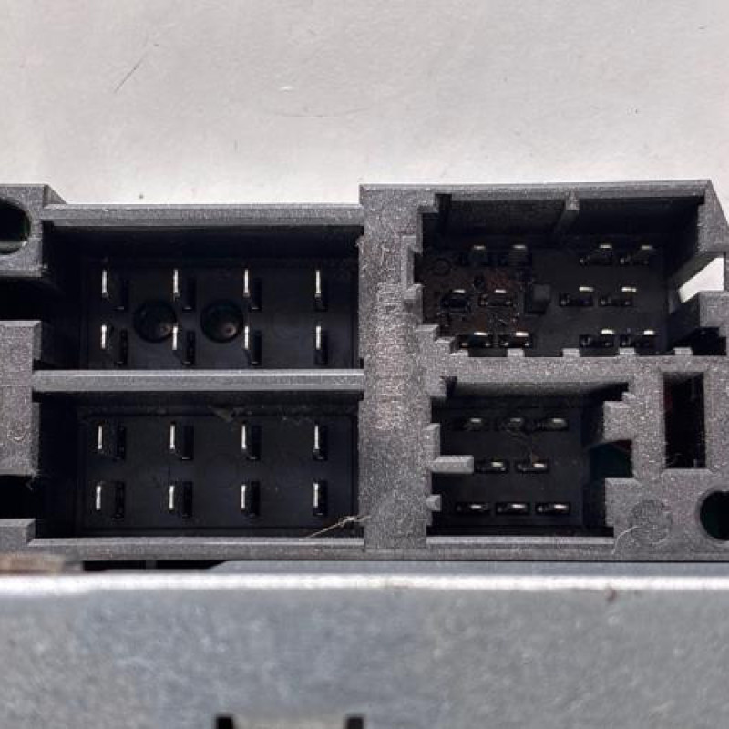 Autoradio d'origine RENAULT CLIO 3 Photo n°6