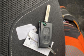 Bouton de warning CITROEN DS3