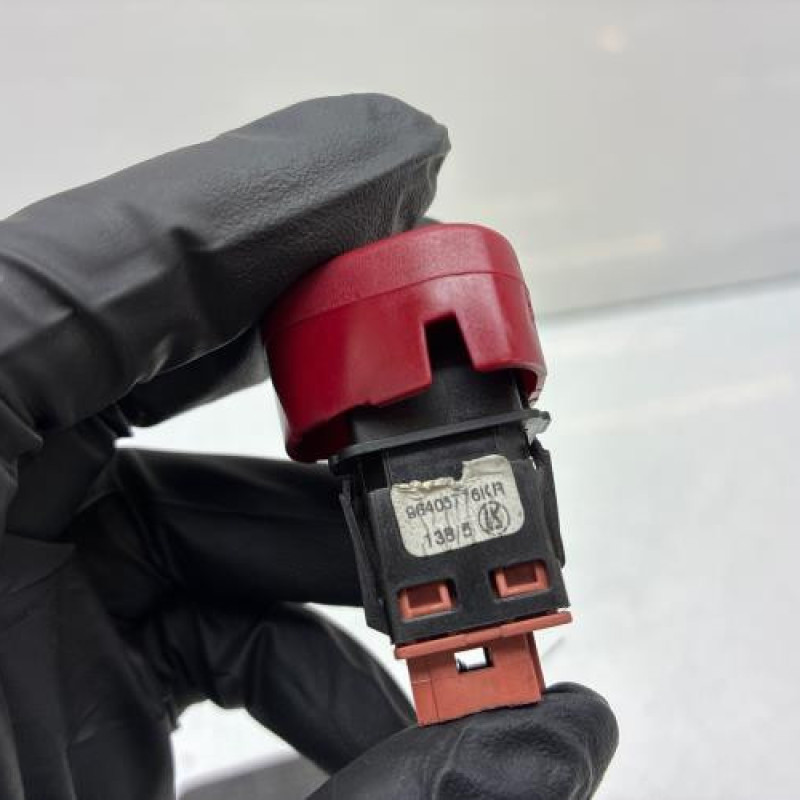 Bouton de warning CITROEN C3 1 Photo n°3