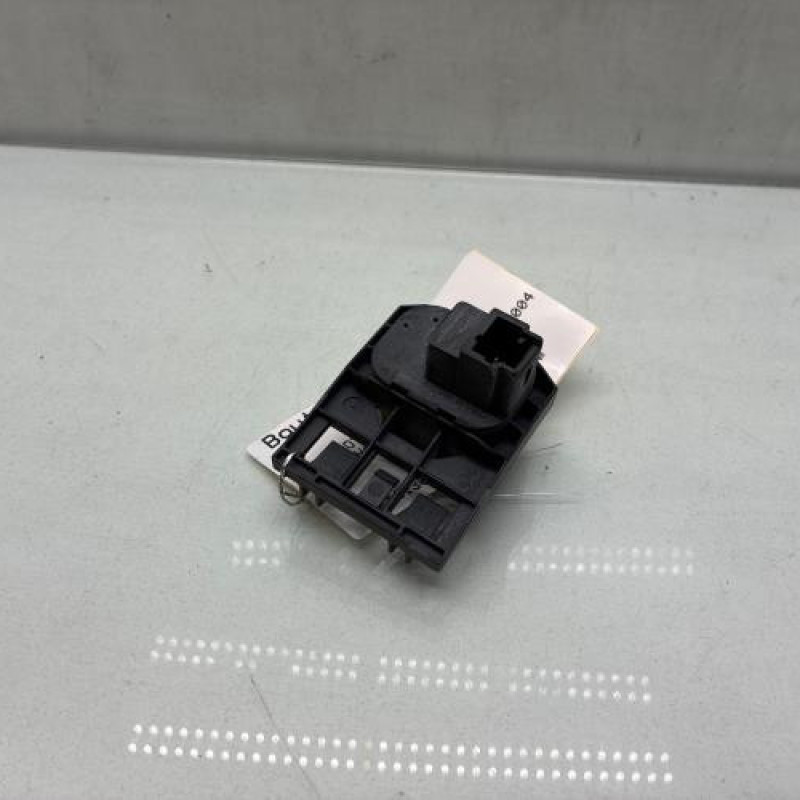 Bouton de coffre PEUGEOT 407 Photo n°2