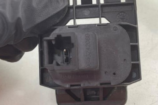 Bouton de coffre PEUGEOT 407