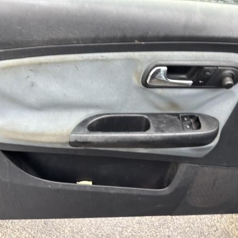 Bras essuie glace arriere SEAT IBIZA 3 Photo n°13