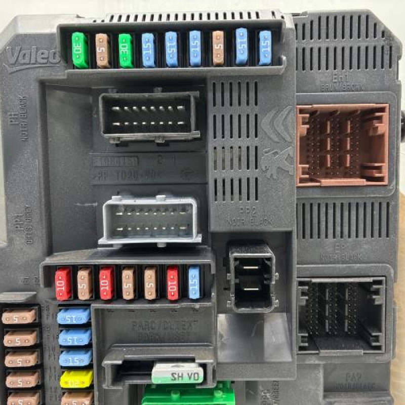 Boitier BSI PEUGEOT 208 1 Photo n°2