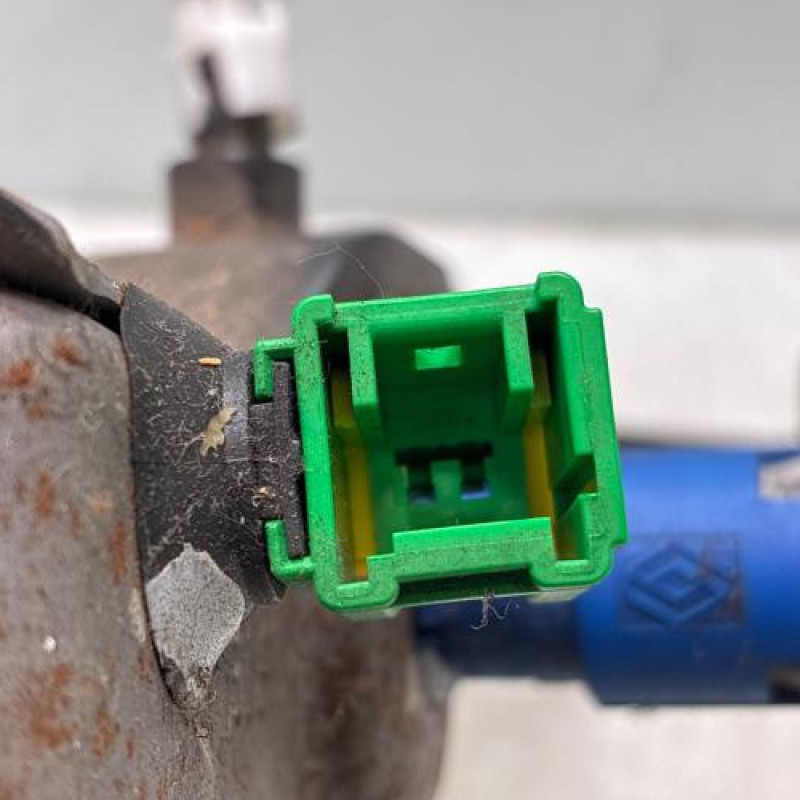 Pedale d'embrayage RENAULT CLIO 3 Photo n°7