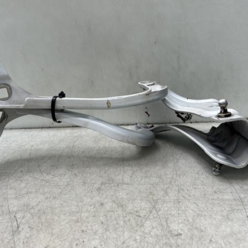 Charniere de capot RENAULT MEGANE 4 Photo n°2