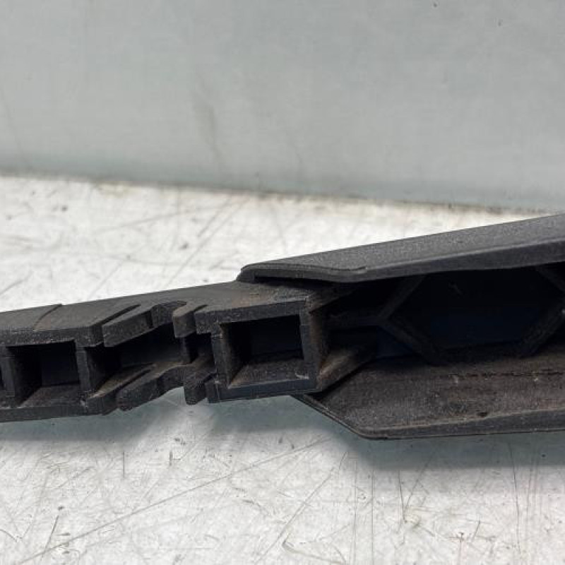 Bras essuie glace arriere CITROEN DS3 Photo n°3