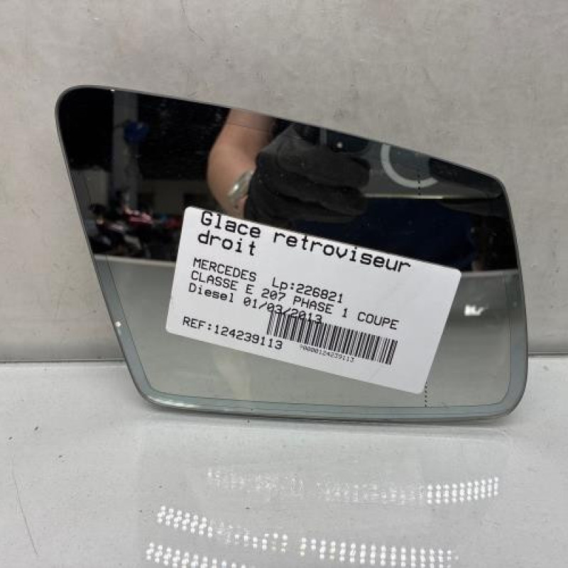 Glace retroviseur droit MERCEDES CLASSE E 207 Photo n°1