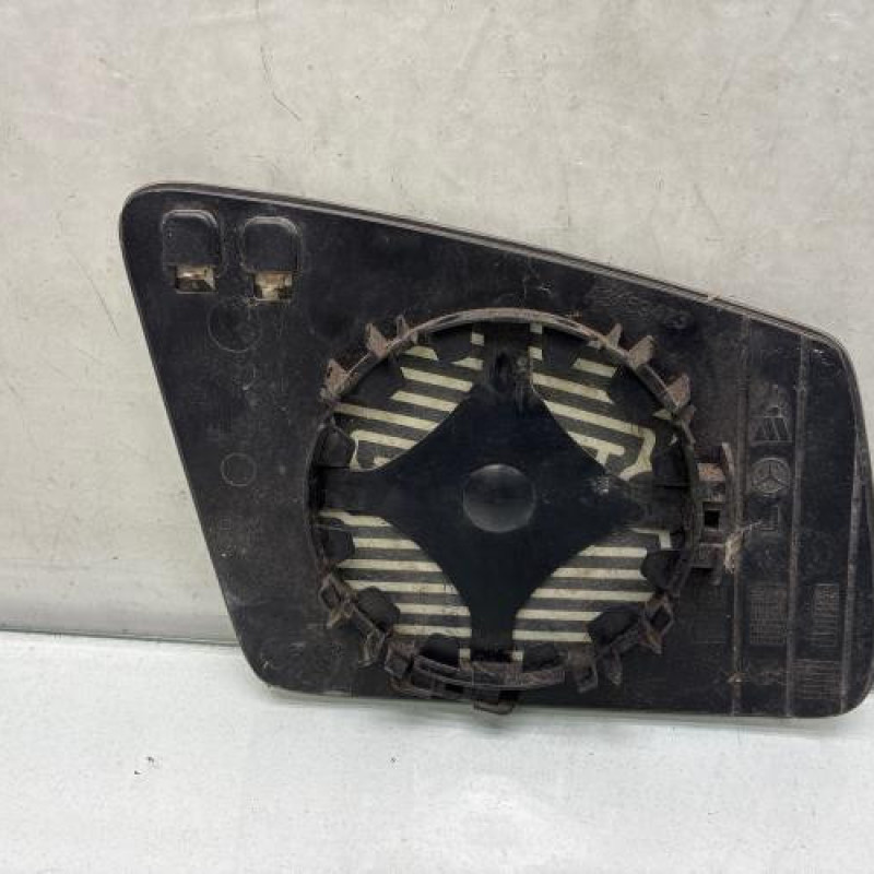 Glace retroviseur gauche MERCEDES CLASSE E 207 Photo n°2