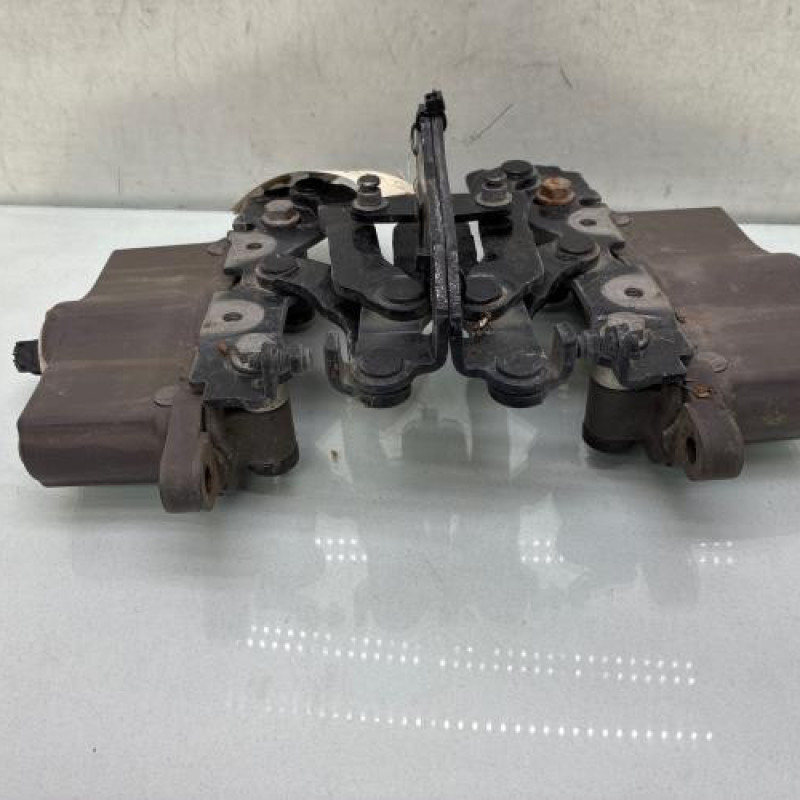 Charniere de capot MERCEDES CLASSE E 207 Photo n°3