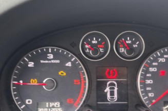 Charniere de capot AUDI A3 2