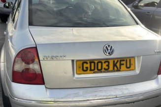 Glace retroviseur gauche VOLKSWAGEN PASSAT 4