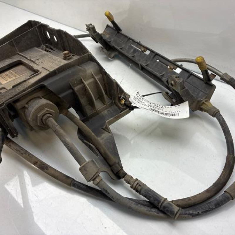 Bloc electrique de frein a main RENAULT SCENIC 2 Photo n°4