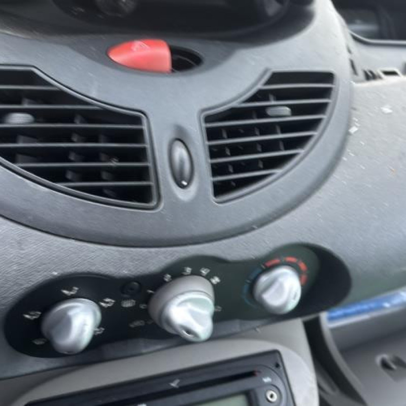 Commodo phare RENAULT TWINGO 2 Photo n°20