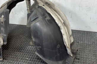 Pare boue avant droit PEUGEOT 208 2