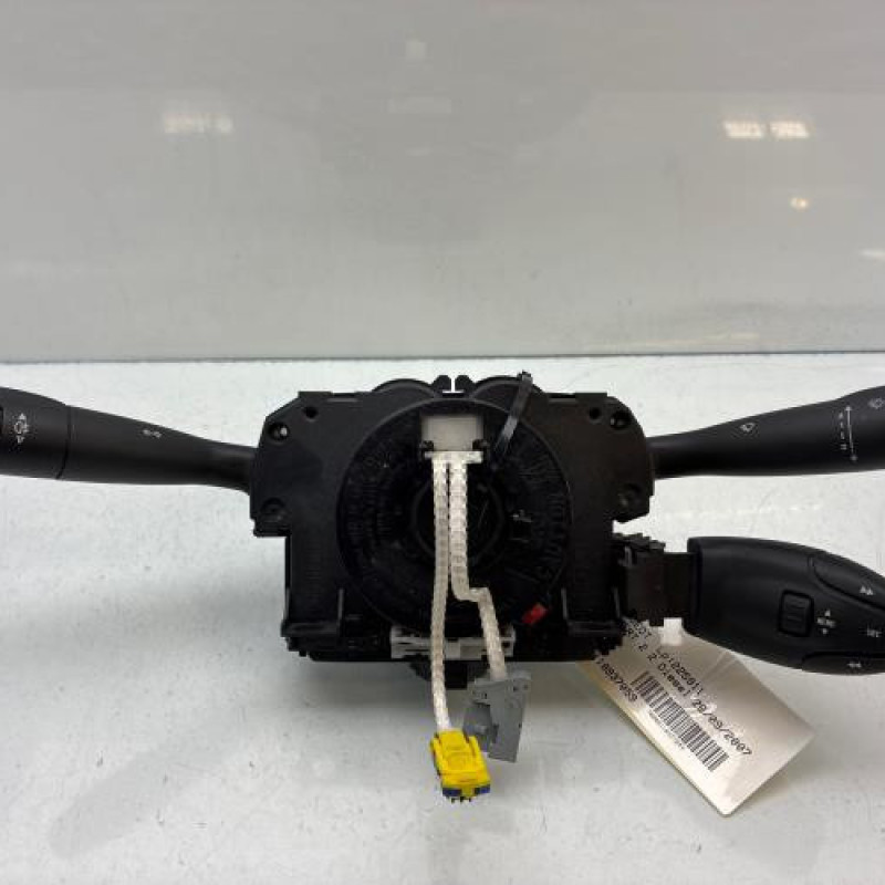 Com (Bloc Contacteur Tournant+Commodo Essuie Glace+Commodo Phare) PEUGEOT EXPERT 2 Photo n°1