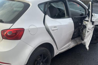 Commande de phare SEAT IBIZA 4