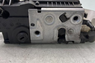 Serrure avant gauche PEUGEOT 208 1