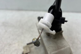 Serrure avant gauche PEUGEOT 208 1