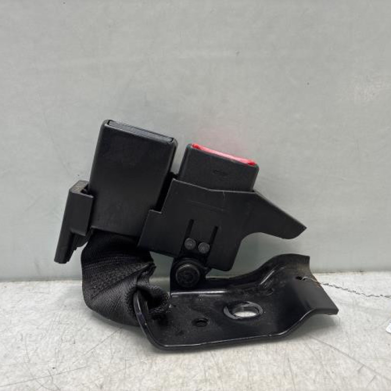 Attache ceinture arriere gauche RENAULT CLIO 3 Photo n°1