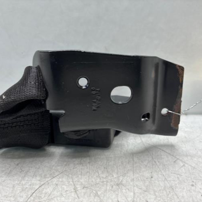 Attache ceinture arriere gauche RENAULT CLIO 3 Photo n°2