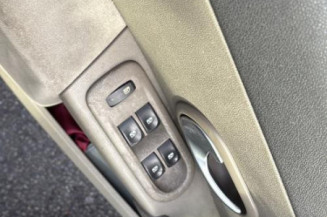 Commodo d'essuie glaces RENAULT CLIO 3