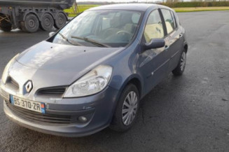 Eclairage de plaque RENAULT CLIO 3