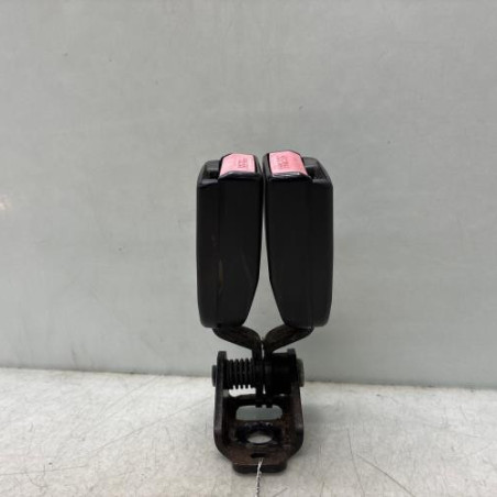 Attache ceinture arriere droit PEUGEOT 307 Photo n°1