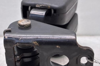 Attache ceinture arriere droit PEUGEOT 307