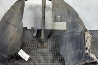 Pare boue avant gauche PEUGEOT PARTNER 2 Photo n°1