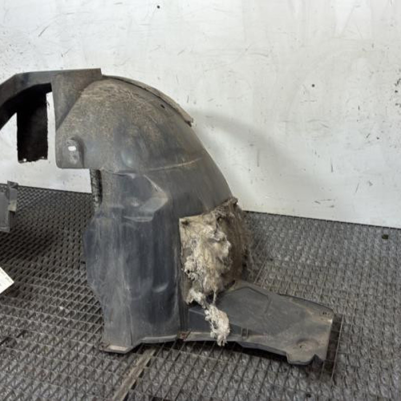 Pare boue avant gauche PEUGEOT PARTNER 2 Photo n°3