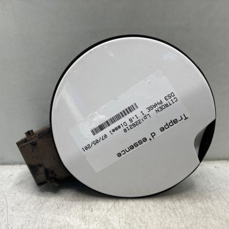 Trappe d'essence CITROEN DS3 Photo n°1