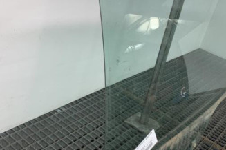 Vitre arriere gauche PEUGEOT 207