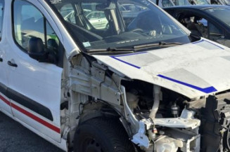 Pare boue arriere droit PEUGEOT PARTNER 2