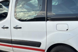 Pare boue arriere gauche PEUGEOT PARTNER 2