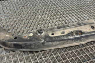 Traverse superieure PEUGEOT 206+