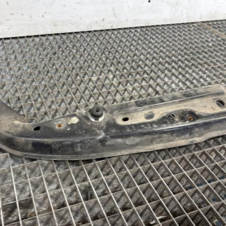 Traverse superieure PEUGEOT 206+