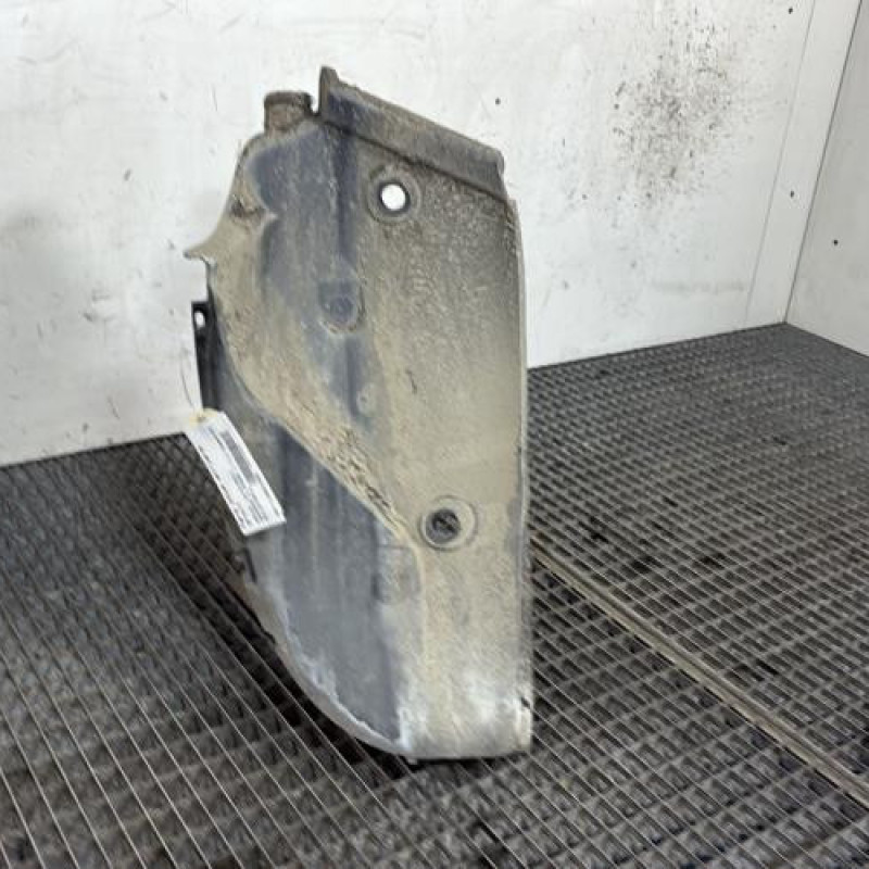 Pare boue arriere droit DACIA SANDERO 2 Photo n°2