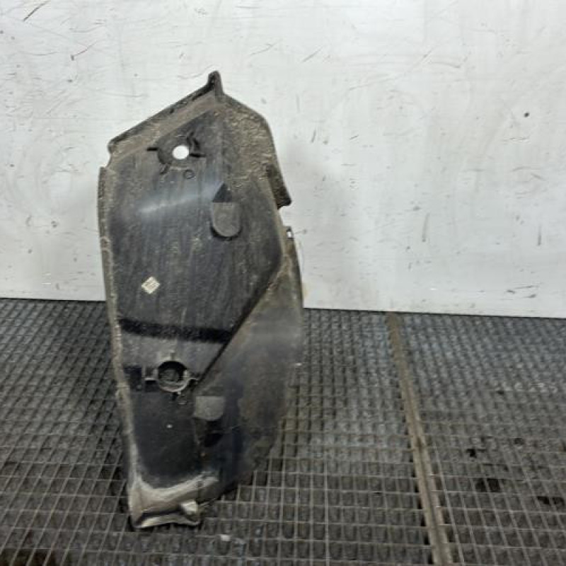 Pare boue arriere droit DACIA SANDERO 2 Photo n°4