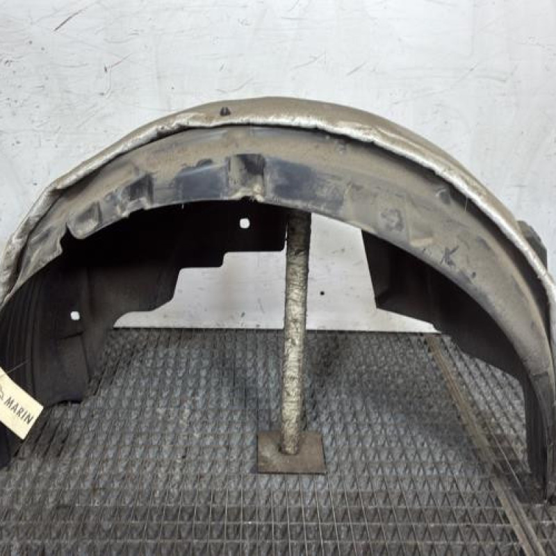 Pare boue arriere droit PEUGEOT 208 2 Photo n°1