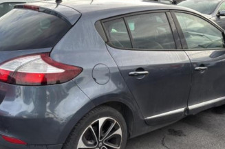 Pare choc avant RENAULT MEGANE 3