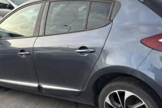 Pare choc avant RENAULT MEGANE 3