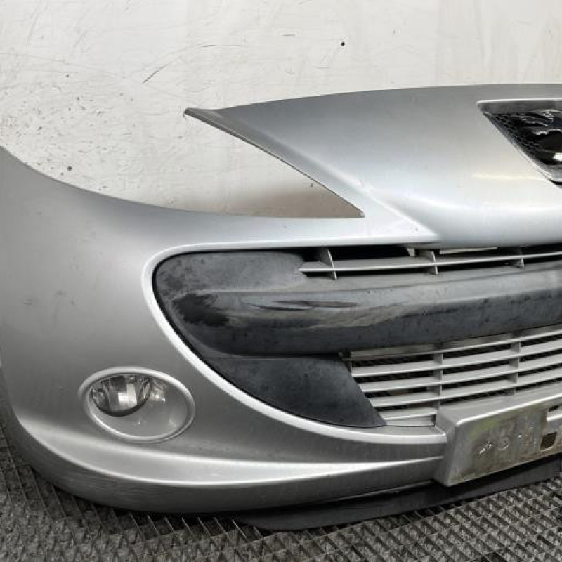 Pare choc avant PEUGEOT 206+ Photo n°2