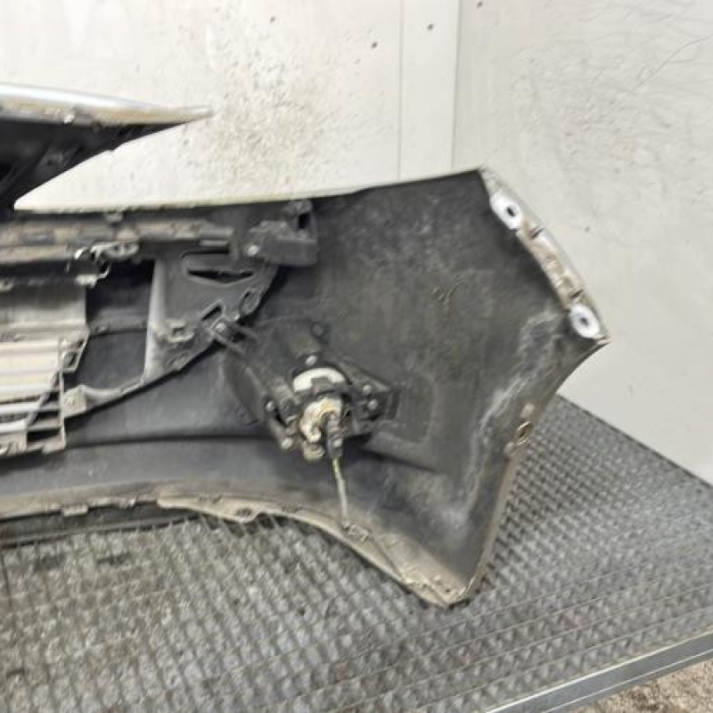 Pare choc avant PEUGEOT 206+ Photo n°4