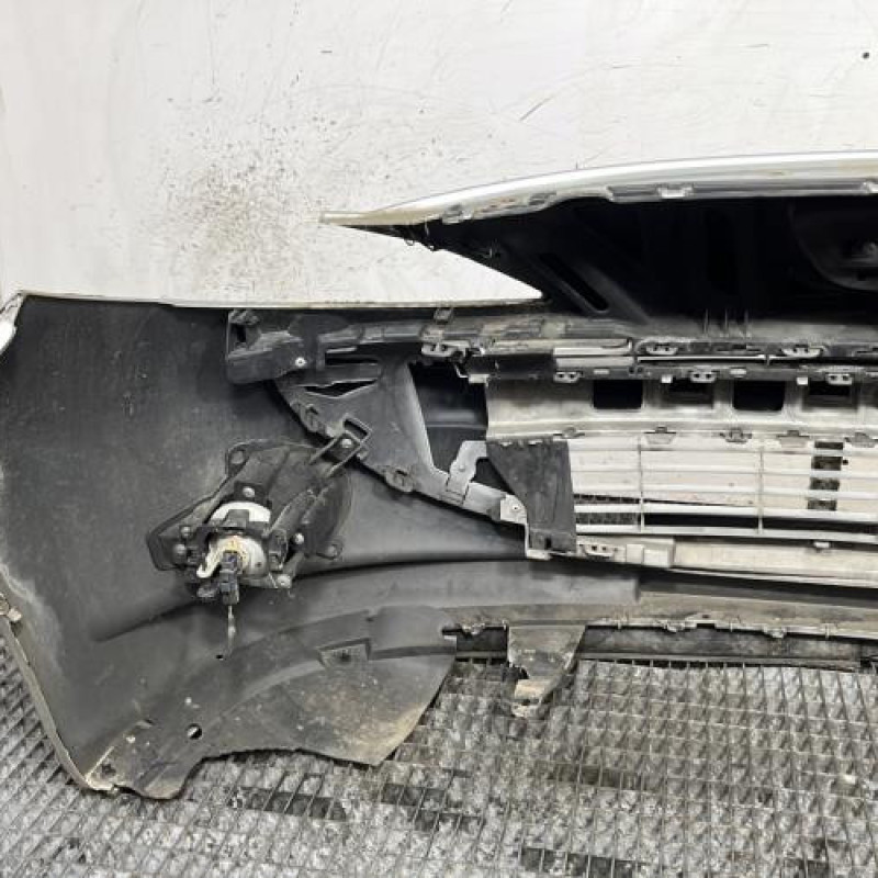Pare choc avant PEUGEOT 206+ Photo n°8
