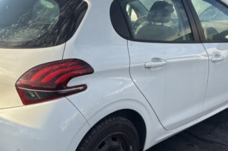 Tringlerie boite PEUGEOT 208 1