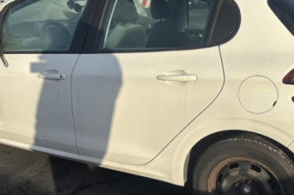 Tringlerie boite PEUGEOT 208 1