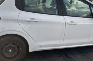 Tringlerie boite PEUGEOT 208 1