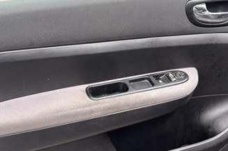 Fermeture de capot PEUGEOT 307